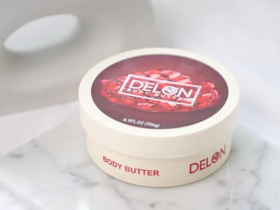 国产磨砂膏美白测评视频,揭秘本土护肤品的亮白秘密